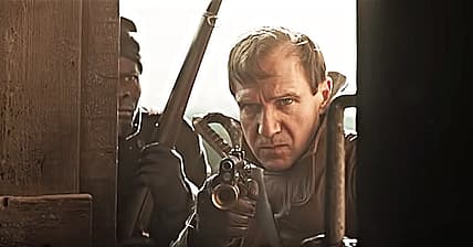 djimon-hounsou-ralph-fiennes-kings-man