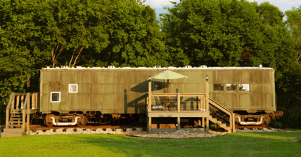 airbnb-wwii-train-promo