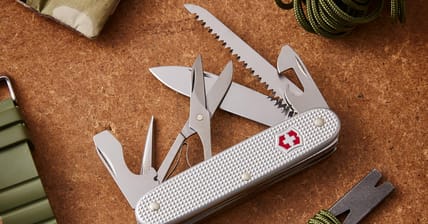 victorinox farmer x swiss army knife