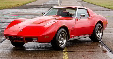 1976-Chevrolet-Corvette-Stingray-Coupe-promo_0