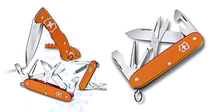 airport-arrest-screengrabs (1)