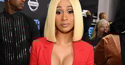 CardiBpromo