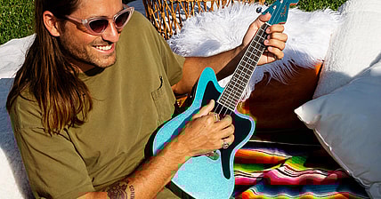 facebook-Linked_Image___Fender_FullertonUkes_Lifestyle_0816