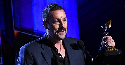 facebook-Linked_Image___GettyImages-1204975715