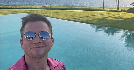 facebook-Linked_Image___taron-egerton-instagram