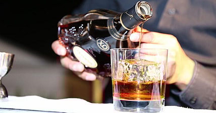 facebook-Linked_Image___xo-poured-at-xo-originals-dinner-in-la