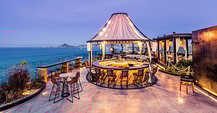Holiday Hotel Bars Promo