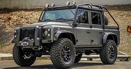 Spectre Land Rover Defender  Promo