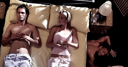 facebook-Linked_Image___cheat gf.jpg