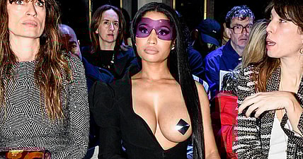nicki-minaj-breast-promo