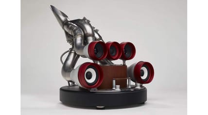 XiLO offers wireless connectivity and surround sound