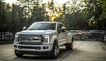 18FordSuperDuty-Limited_15_HR