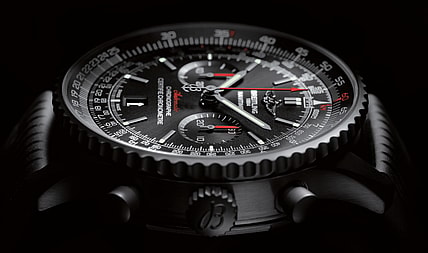 Breitling Navitimer 46 Blacksteel_04.jpg