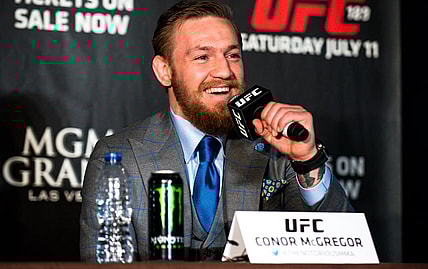 UFC_189_World_Tour_Aldo_vs._McGregor_London_2015_(18776759002).jpg