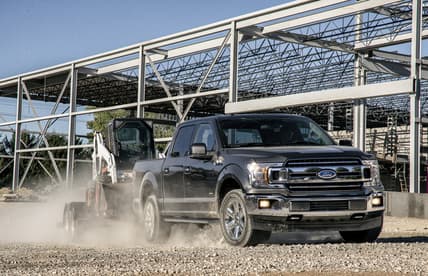 1464639_14_F150_XLTChrome_Cons_Trailer_Action_0470_sd_2500