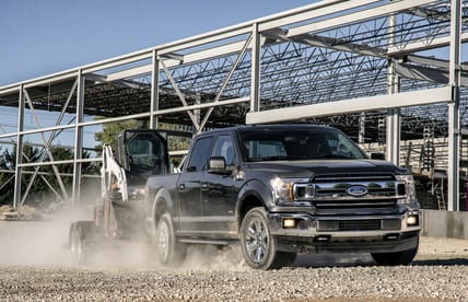 1464639_14_F150_XLTChrome_Cons_Trailer_Action_0470_sd_2500