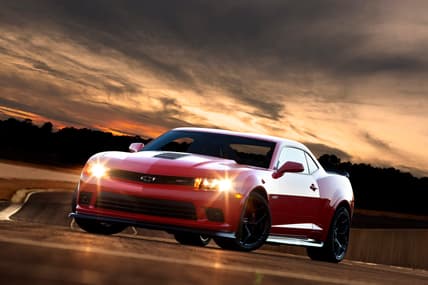 2015-Chevrolet-CamaroZ28-056