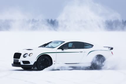 Bentayga makes Power on Ice Debut  (6).jpg