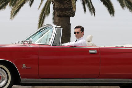 Jon+Hamm+films+scene+red+vintage+Imperial+EHWL_lYbVw0x.jpg
