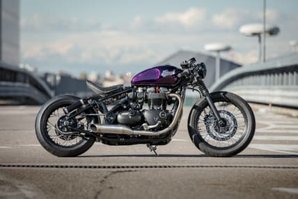 Triumph-Bobber-Hold-On-Go-Fast-12-of-22.jpg