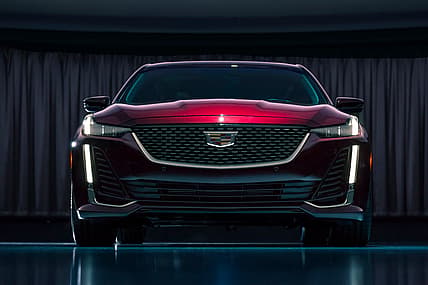 2020-Cadillac-CT5-PremiumLuxury-005