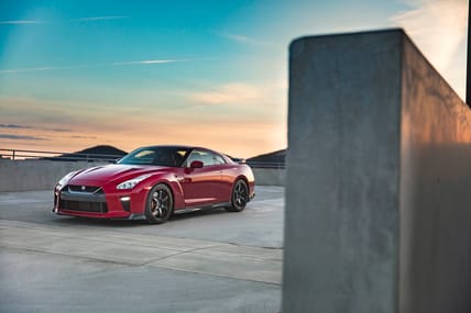 2017_Nissan_GT_R_Track_Edition_09