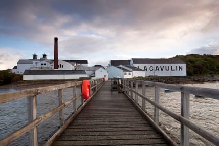 Lagavulin Distillery_1.jpg