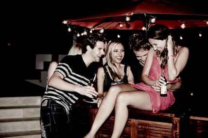 millennial-women-drink-main.jpg