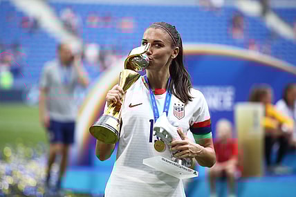 alex-morgan-trophy-GettyImages-1160614226