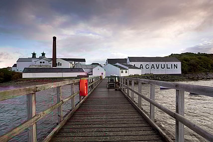 Lagavulin Distillery_1.jpg