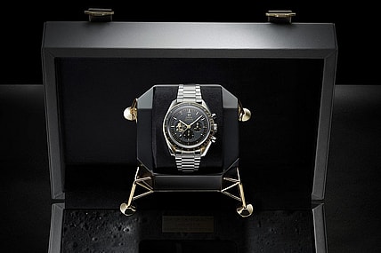 omega-speedy-50th-2-thumb-960xauto-100136