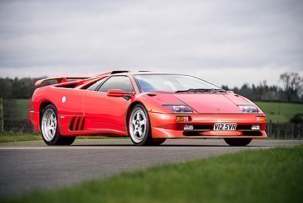 1999 Lamborghini Diablo SV red front 34.png