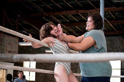 alison-brie-glow-7