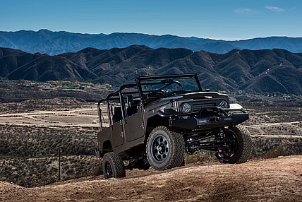 ICON_FJ44_Petersen_F34_Low_Hills_DSC_0470.jpg