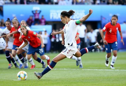 carli-lloyd-mid-kick-GettyImages-1150317782