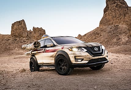 Nissan_Star_Wars_X_wing_inspired_2017_Nissan_Rogue_01