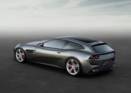 Ferrari_GTC4Lusso_side_r_high_LR.jpg
