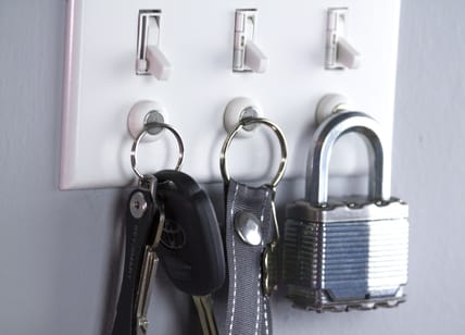 KeySmart KeyCatch magnetic key holder