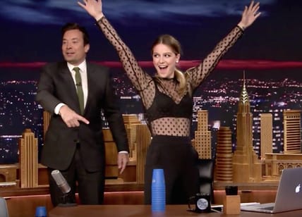 Melissa Benoist-jimmy-fallon-cups-main.jpg