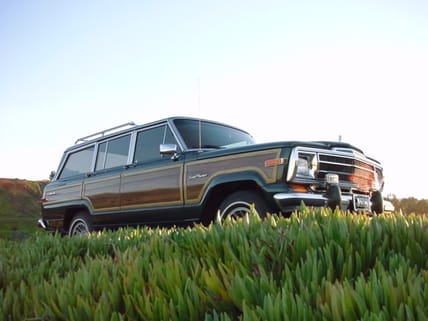 Jeep Grand Wagoneer in grass.jpg