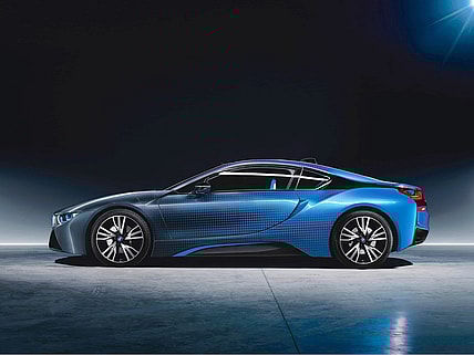 P90235878_highRes_bmw-i8-garage-italia.jpg