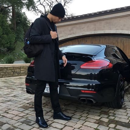 Stephen-Curry-Porsche-Panamera.png