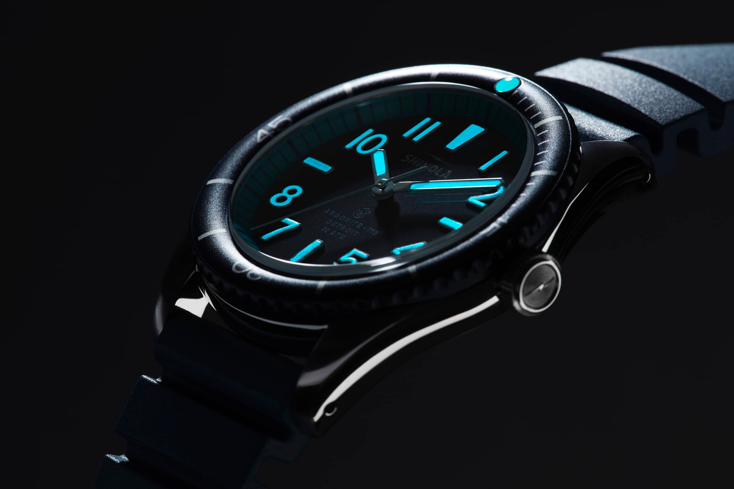 shinola duck in black