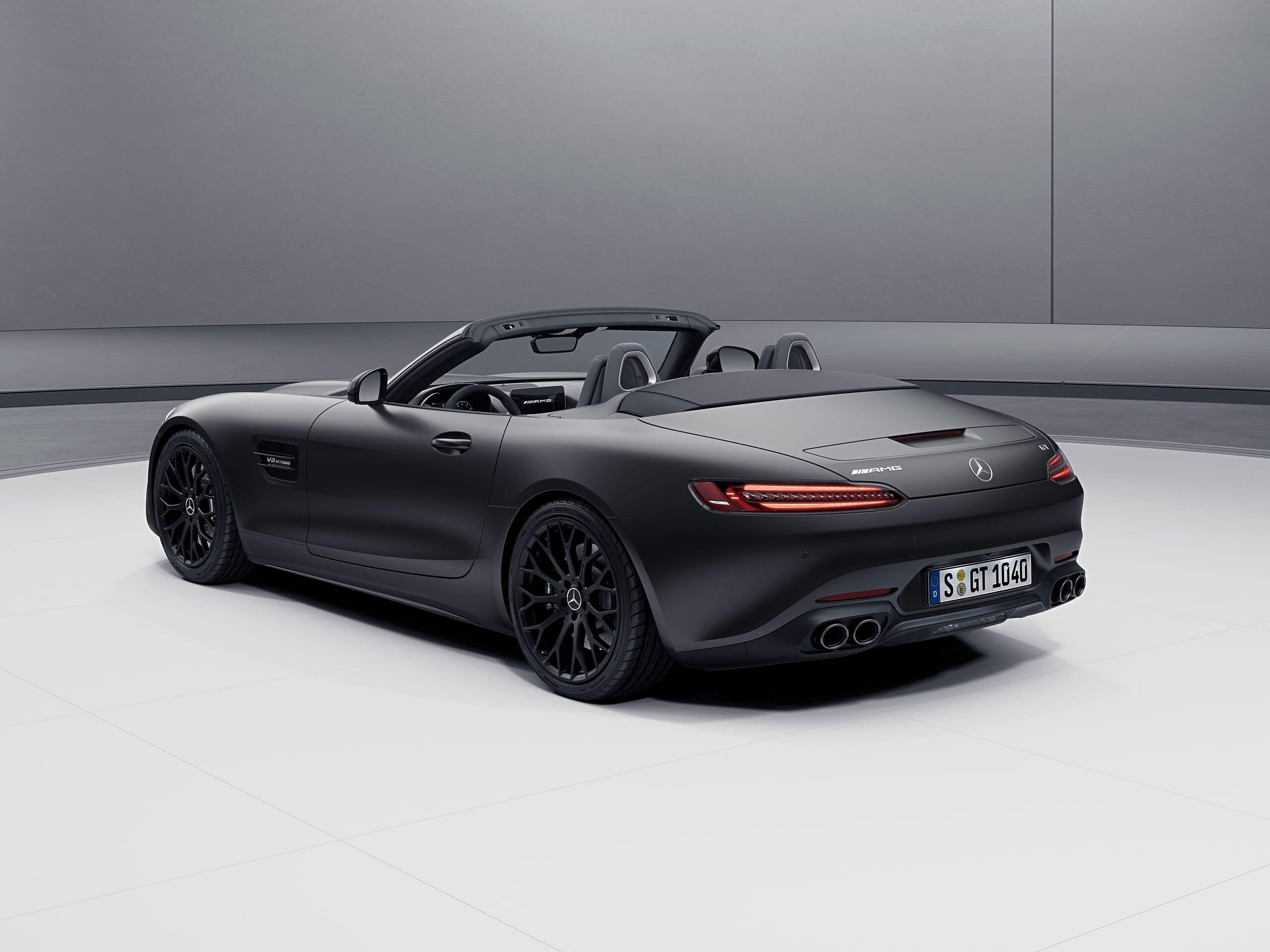 2021 Mercedes-AMG GT Stealth Edition (4)
