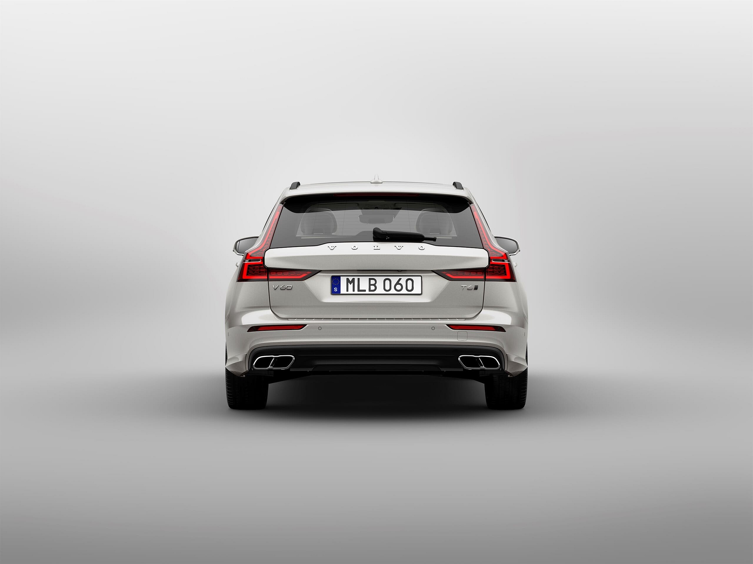 223537_New Volvo V60 exterior