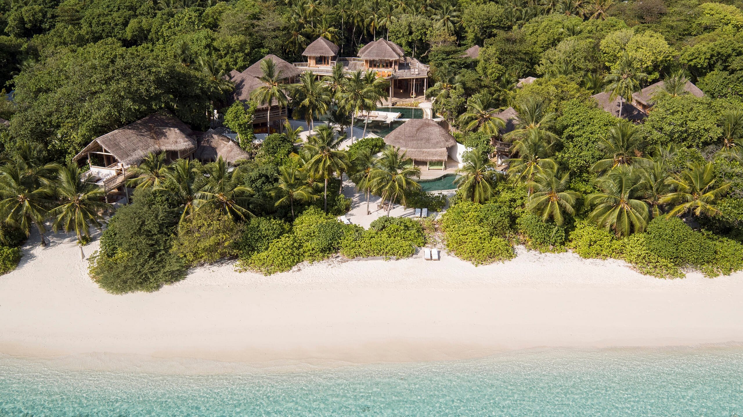 022-SPR-Villa_11_Aerial_Shot_2_by_Richard_Waite soneva fushi