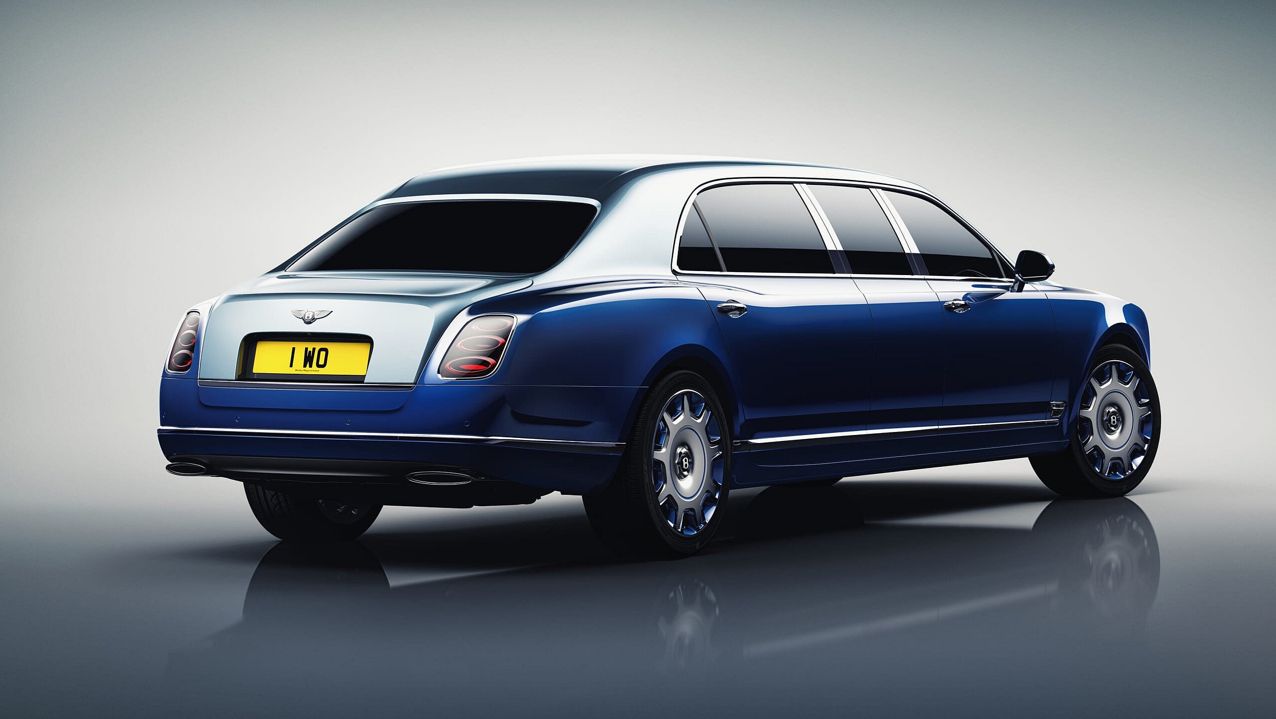 Mulsanne Grand Limousine by Mulliner (1).jpg