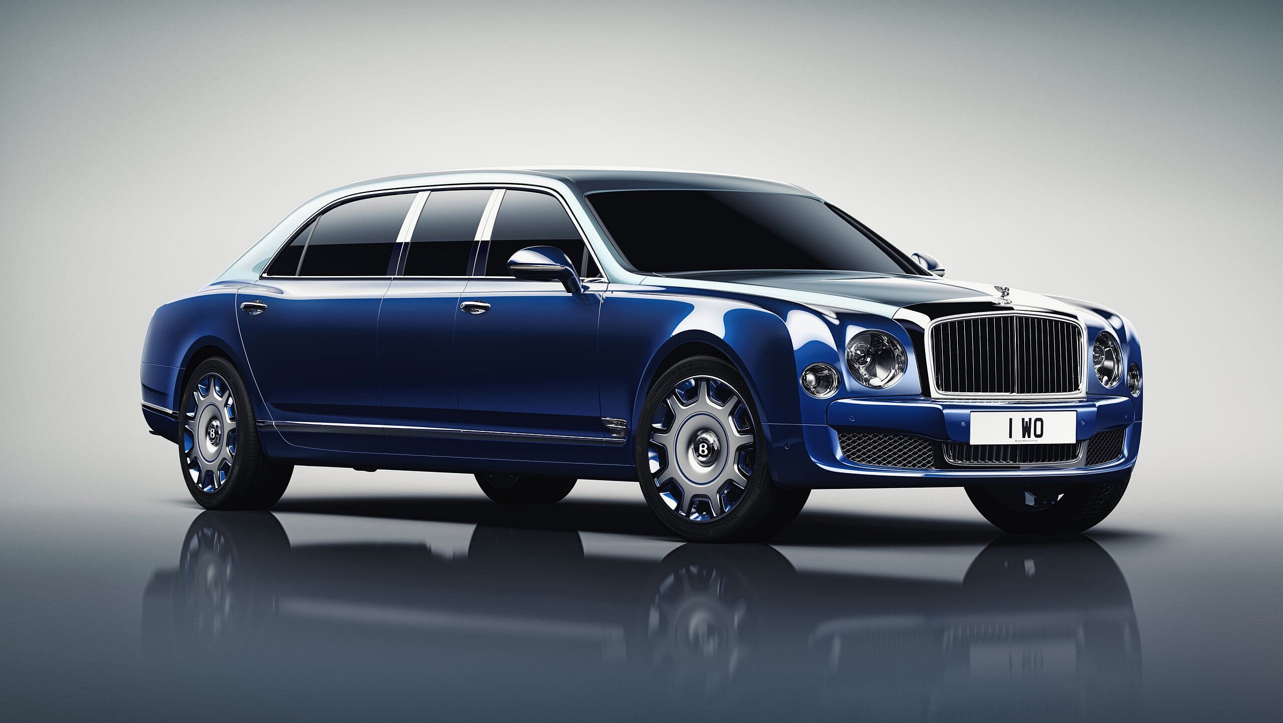 Mulsanne Grand Limousine by Mulliner.jpg