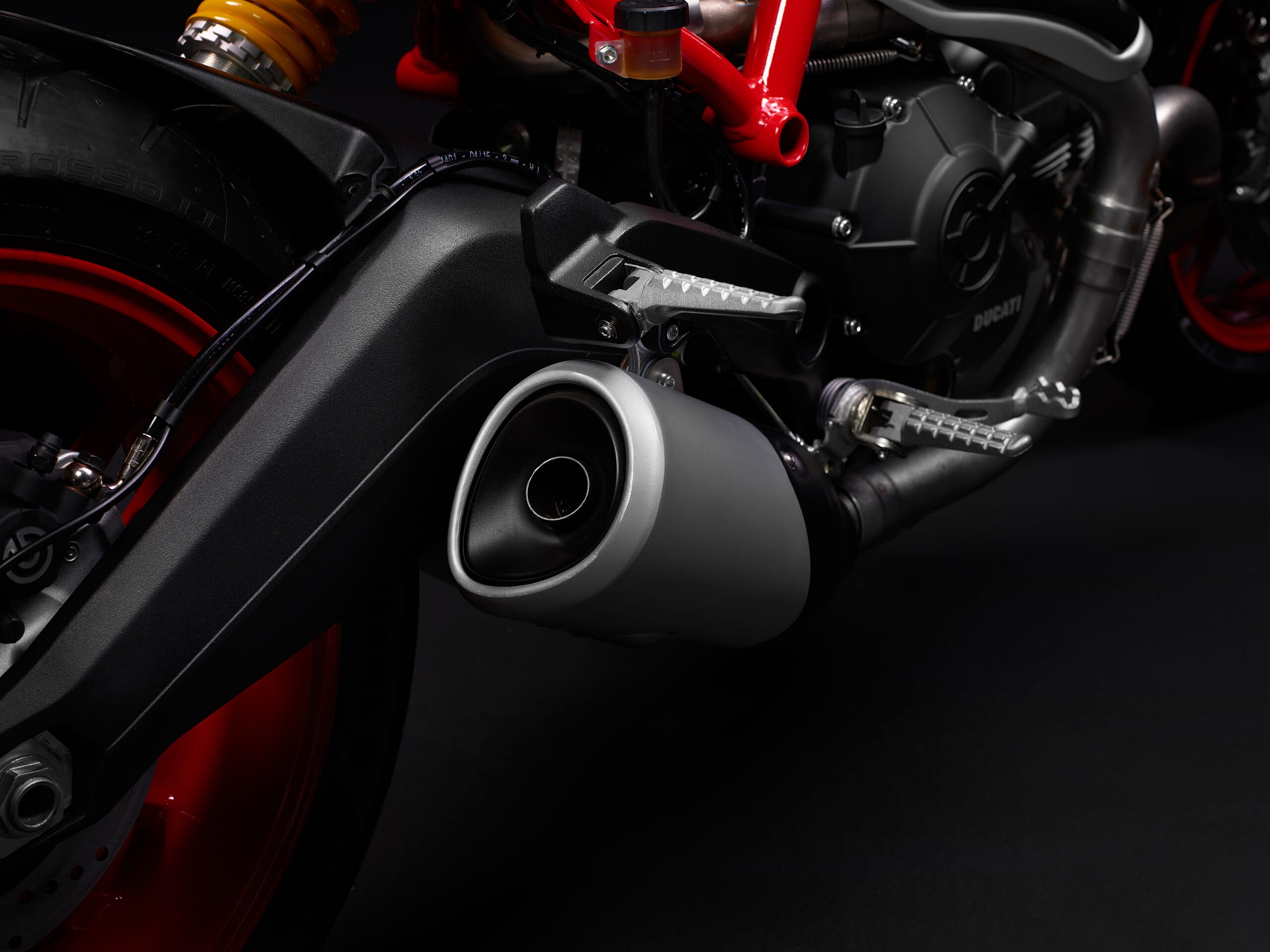31 MONSTER 797