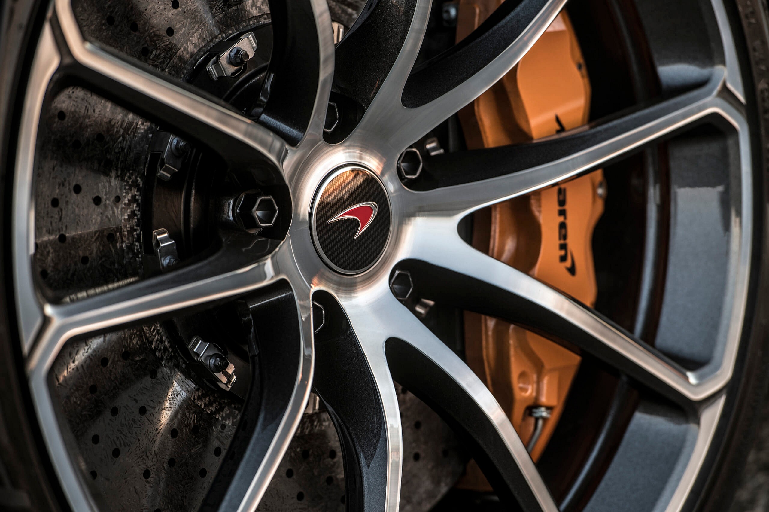Large-8714-McLaren570SSpider